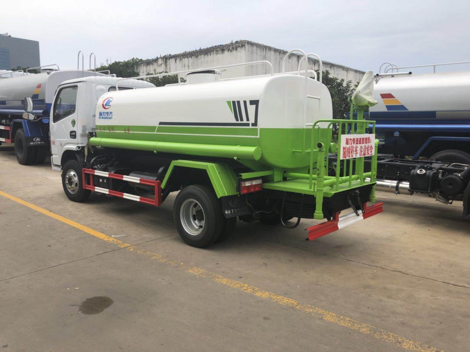 5噸東風(fēng)灑水車 5噸東風(fēng)灑水車