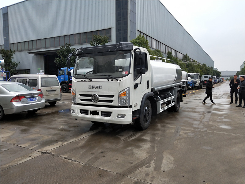 十方灑水車多少錢一輛-十方灑水車廠家報價-湖北盈通專汽 十方灑水車多少錢一輛-十方灑水車廠家報價-湖北盈通專汽