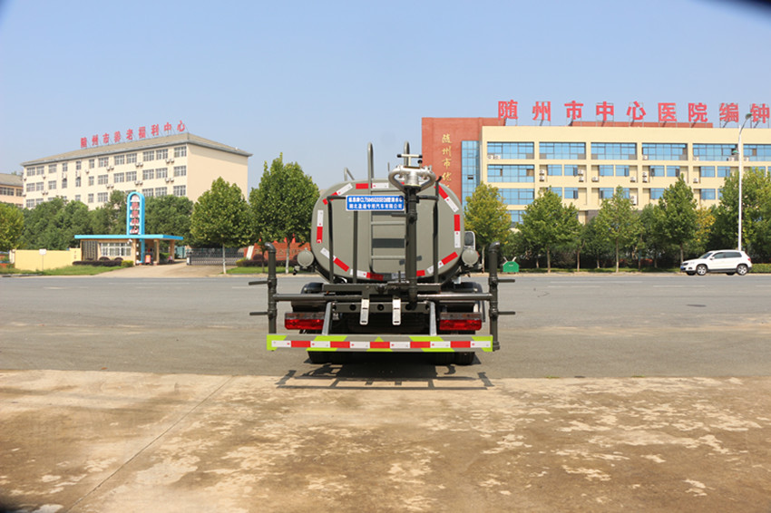 小型灑水車 小型灑水車