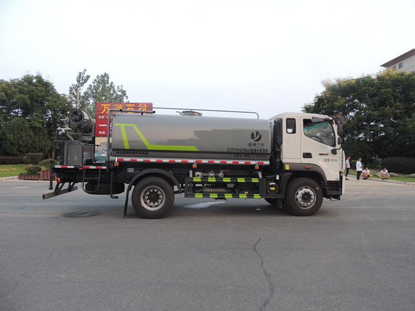 高速公路灑水車(chē) 高速公路灑水車(chē)