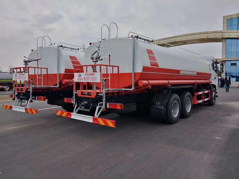 20噸灑水車 20噸灑水車