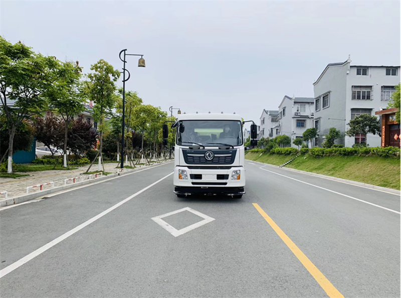 國六東風(fēng)天錦洗掃車(8方塵7方水)詳細說明 國六東風(fēng)天錦洗掃車(8方塵7方水)詳細說明