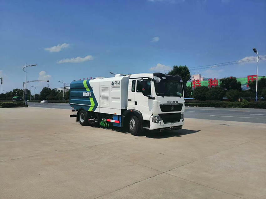 深度保潔車 道路污染清除車 高配洗掃車 污染物清除車 深度清潔車生產(chǎn)廠家 深度保潔車 道路污染清除車 高配洗掃車 污染物清除車 深度清潔車生產(chǎn)廠家