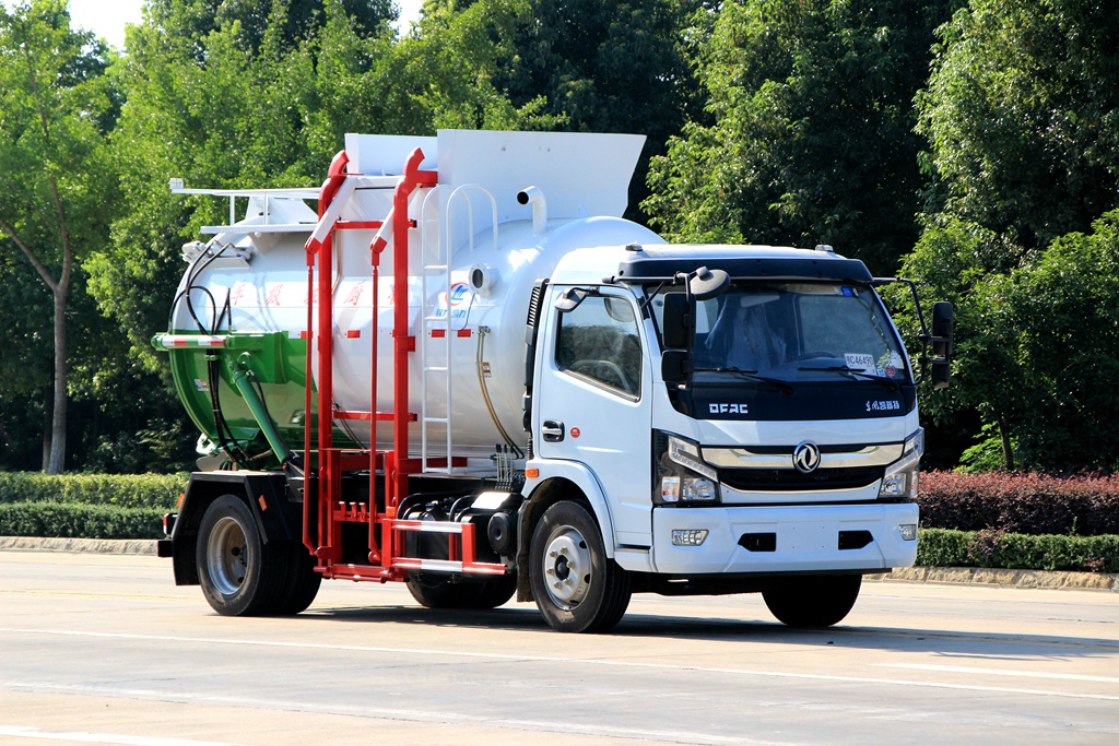 東風D7餐廚垃圾車-東風D7餐廚垃圾車價格-東風D7餐廚垃圾車報價-湖北程力 東風D7餐廚垃圾車-東風D7餐廚垃圾車價格-東風D7餐廚垃圾車報價-湖北程力