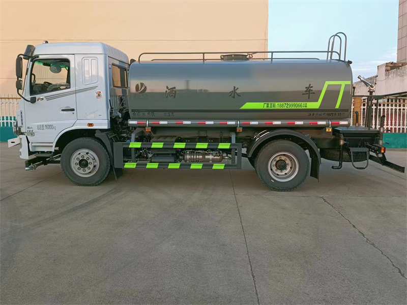 多功能灑水車多少錢--經濟高效的多功能灑水車價格低廉 多功能灑水車多少錢--經濟高效的多功能灑水車價格低廉