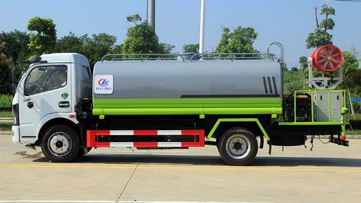 國六東風(fēng)凱普特K7霧炮灑水車圖片 國六東風(fēng)凱普特K7霧炮灑水車圖片