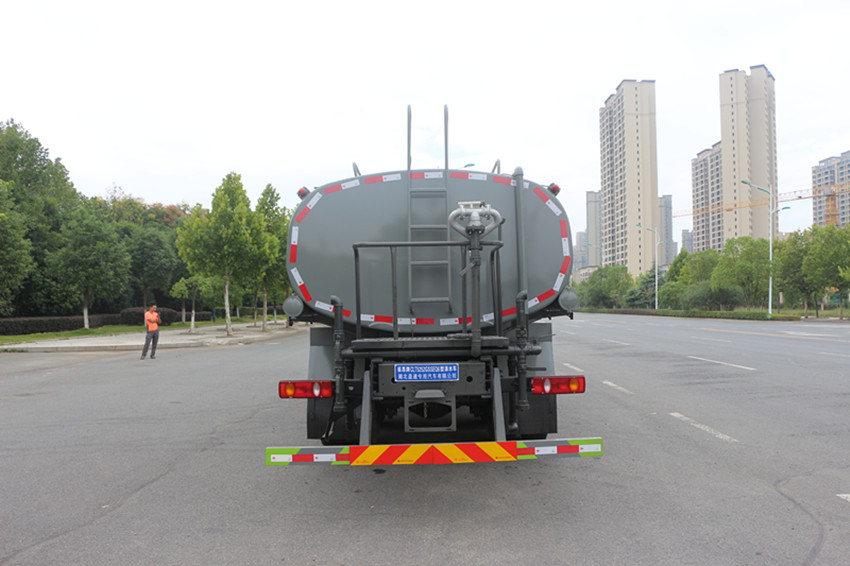 東風(fēng)T5灑水車20方